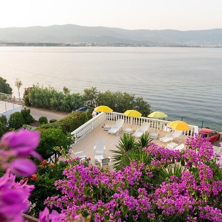 Villa Fjaba - By The Sea - With The Big Terraces & Great Sea View Trogir Kültér fotó