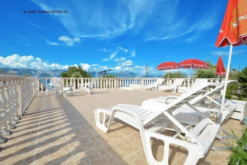 Villa Fjaba - By The Sea - With The Big Terraces & Great Sea View Trogir Kültér fotó