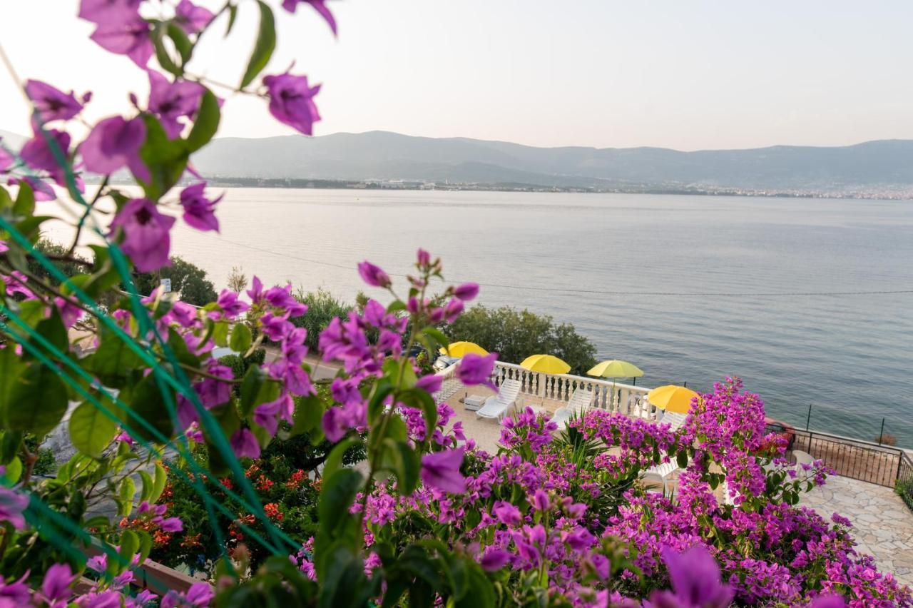 Villa Fjaba - By The Sea - With The Big Terraces & Great Sea View Trogir Kültér fotó