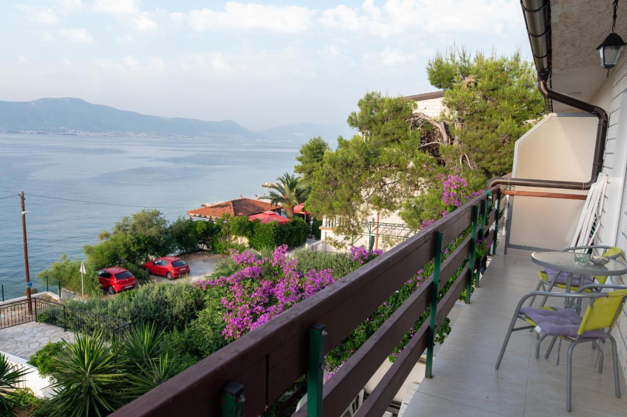 Villa Fjaba - By The Sea - With The Big Terraces & Great Sea View Trogir Kültér fotó