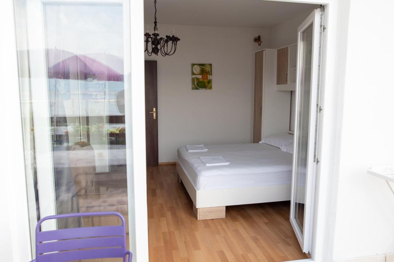 Villa Fjaba - By The Sea - With The Big Terraces & Great Sea View Trogir Kültér fotó