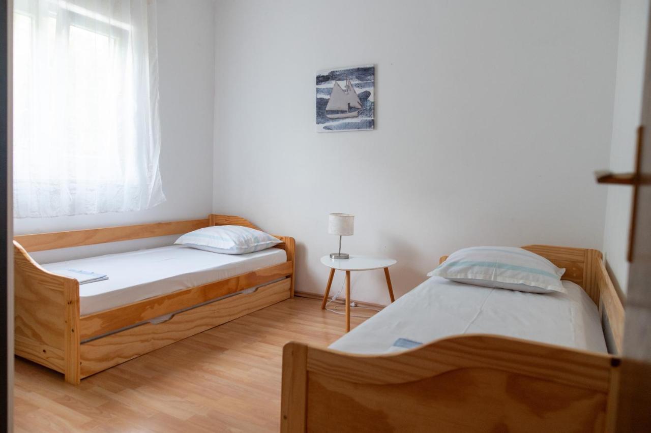 Villa Fjaba - By The Sea - With The Big Terraces & Great Sea View Trogir Kültér fotó