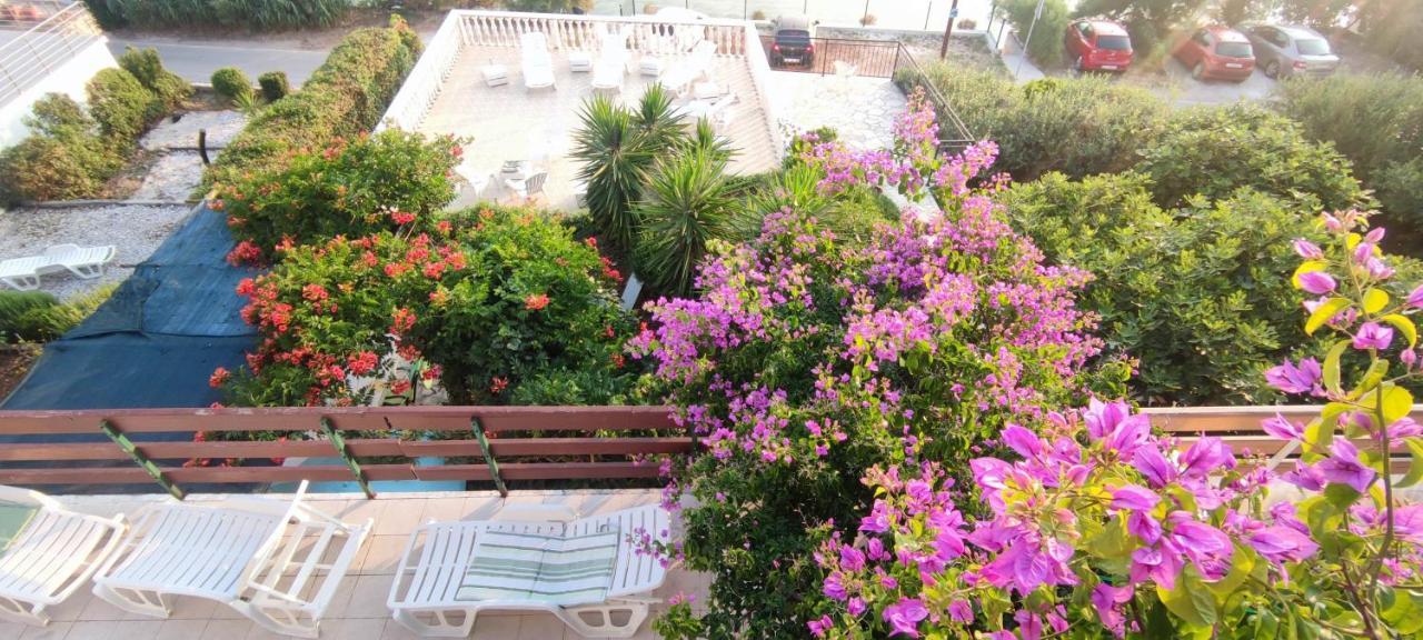 Villa Fjaba - By The Sea - With The Big Terraces & Great Sea View Trogir Kültér fotó