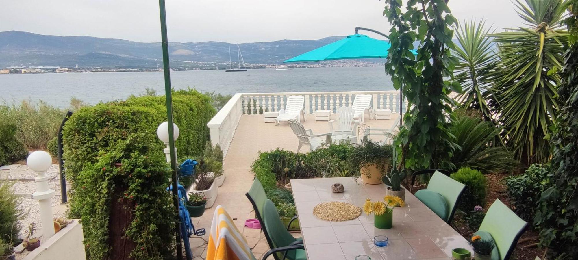 Villa Fjaba - By The Sea - With The Big Terraces & Great Sea View Trogir Kültér fotó